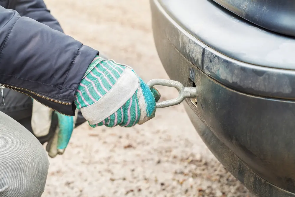 Stranded in Phoenix emergency towing and roadside assistance call C.L. King Towing
