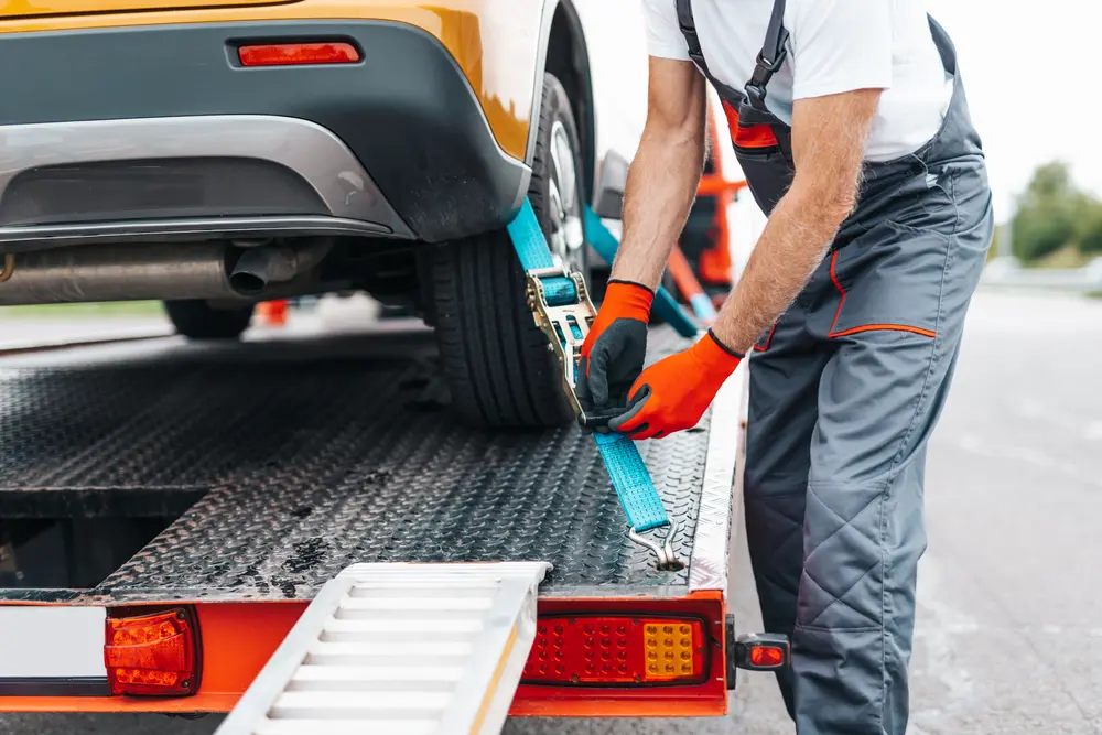 Towing and roadside assistance services in Tempe AZ